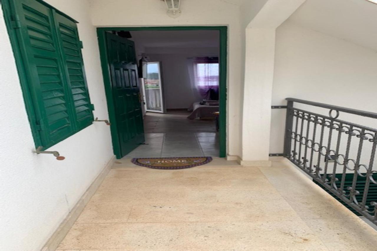 Holiday Apartments Lucic - Feels Like Home, Away From Home Razanj Exterior photo