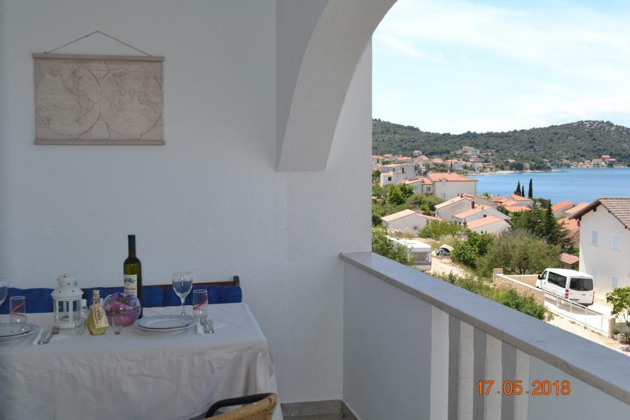 Holiday Apartments Lucic - Feels Like Home, Away From Home Razanj Exterior photo