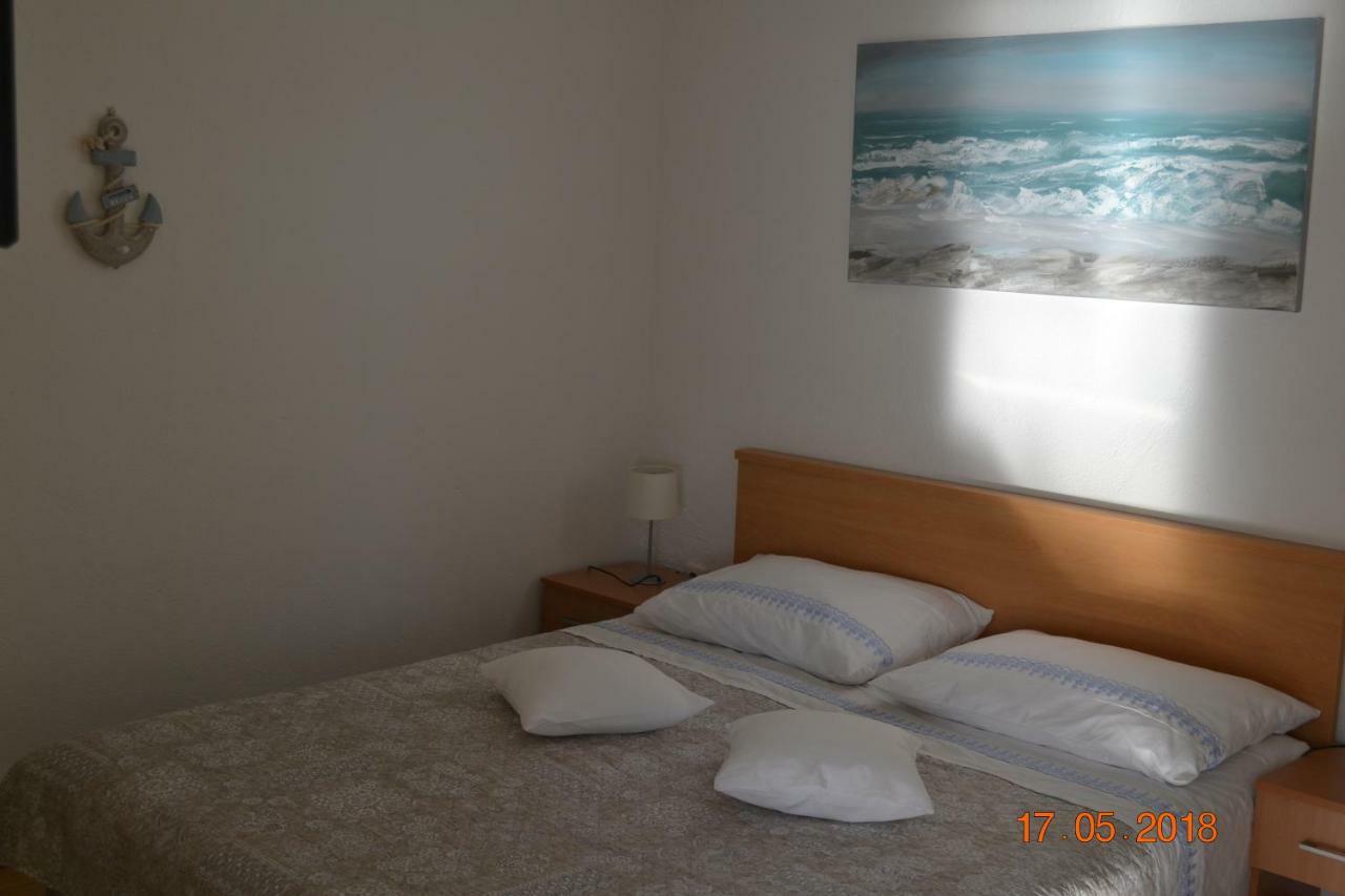 Holiday Apartments Lucic - Feels Like Home, Away From Home Razanj Exterior photo