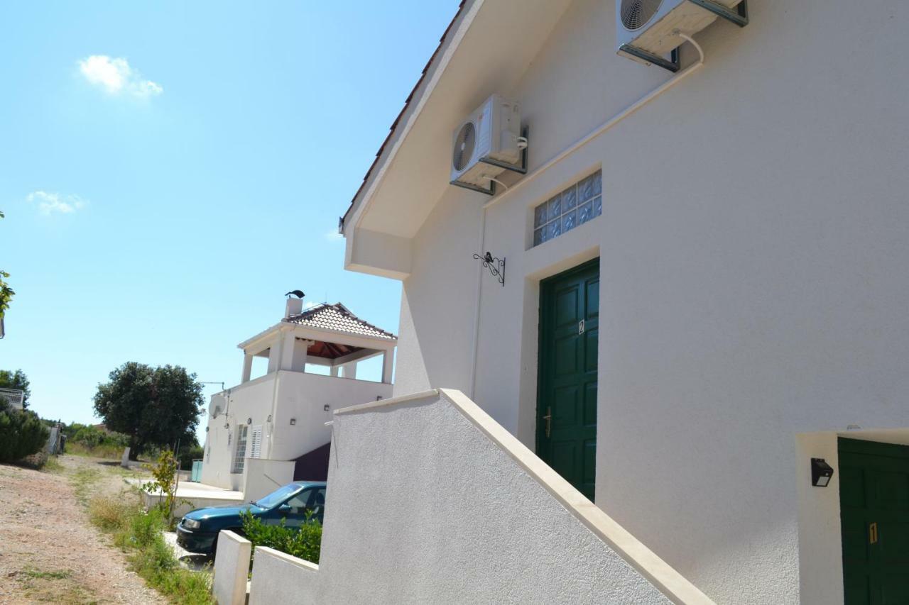 Holiday Apartments Lucic - Feels Like Home, Away From Home Razanj Exterior photo