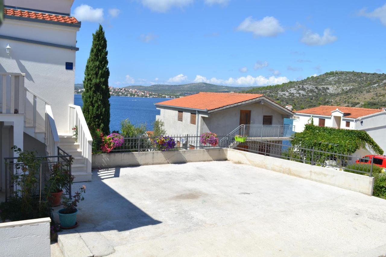 Holiday Apartments Lucic - Feels Like Home, Away From Home Razanj Exterior photo